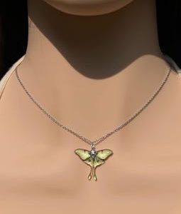 Luna Moth Resin Necklace Iridescent Green Wing Pendant Dainty Silver Chain Fairycore Cottagecore Jewelry Gift For Her